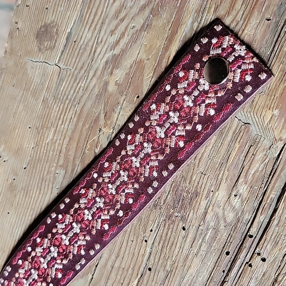 Embroidered Leather Cuff Bracelet - Picture 6 of 9